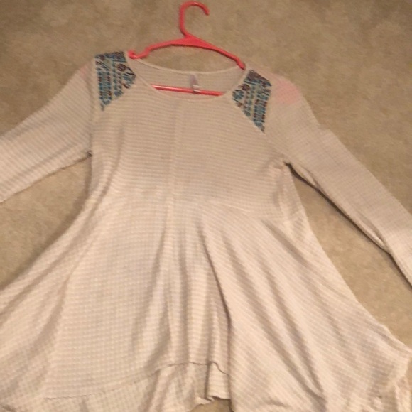 Girls shirt - Picture 1 of 2